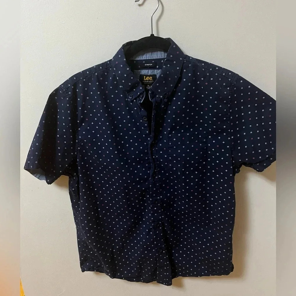 Lee Premium Select Regular Fit Stretch Short Sleeve Button-up shirt Size Medium